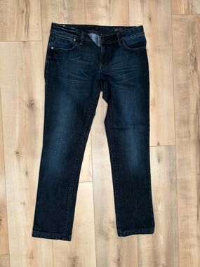 DL1961 Straight Leg Women’s Jeans - Dark Blue